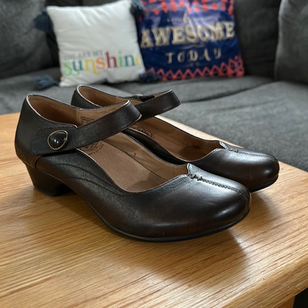 Taos Mary Janes